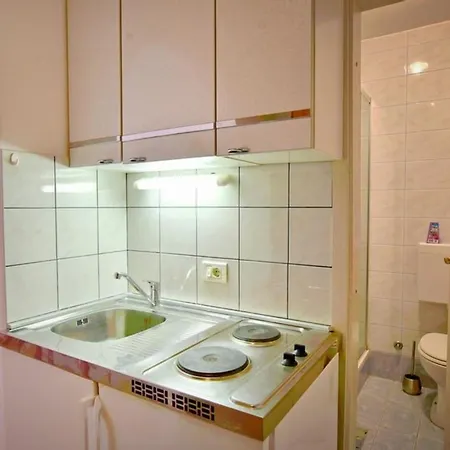 Ferienwohnung Fuer 2 Personen Ca 20 Qm In Porec, Istrien Istrische Riviera